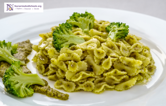 Creamy Broccoli & Peas Pasta